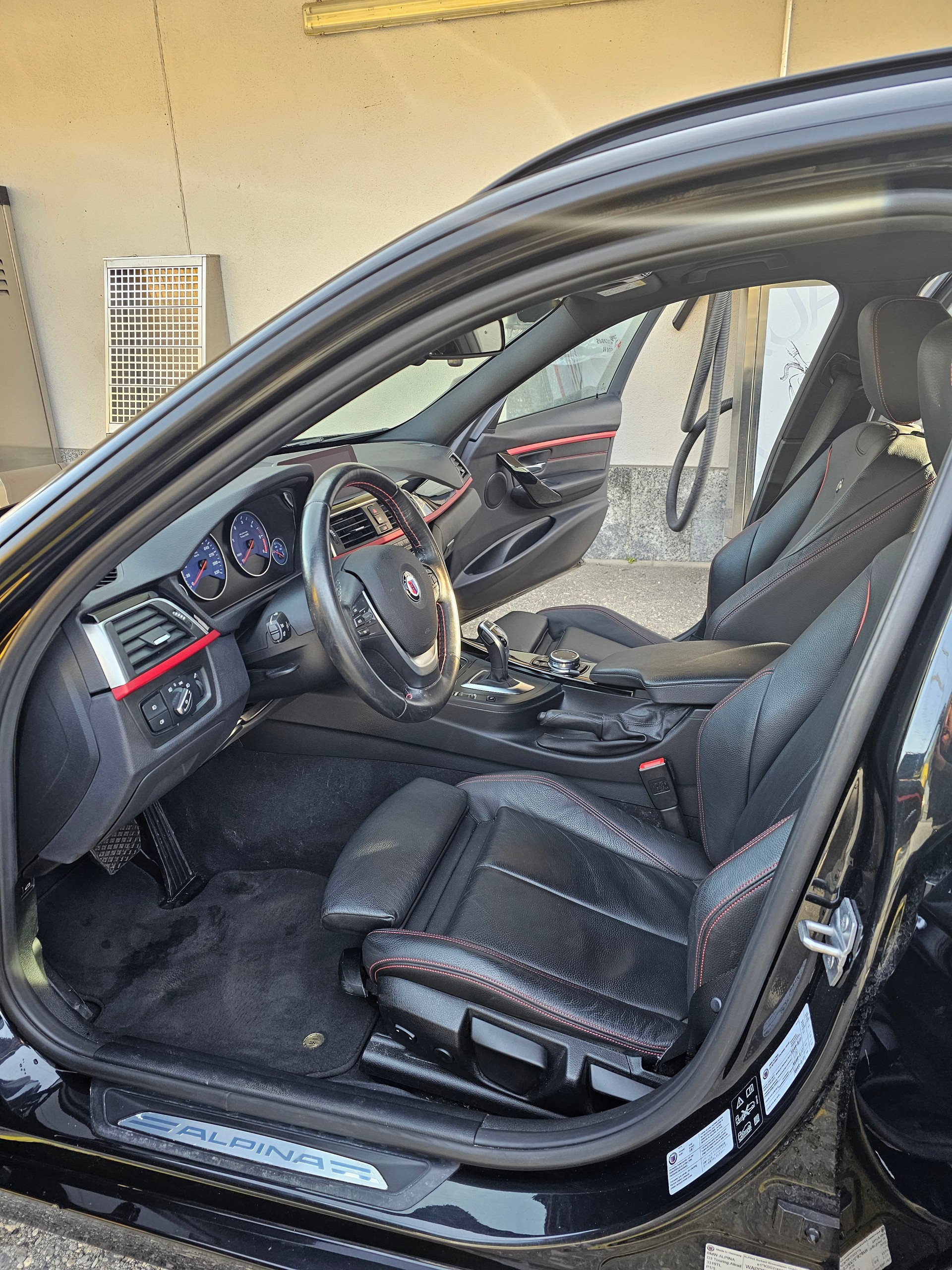 BMW-ALPINA D3 BiTurbo Touring 3.0d xDrive Switch-Tronic-image-12