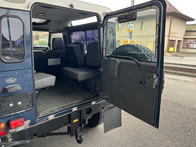 LAND ROVER Defender 90 SW 2.5 Td5-image-14