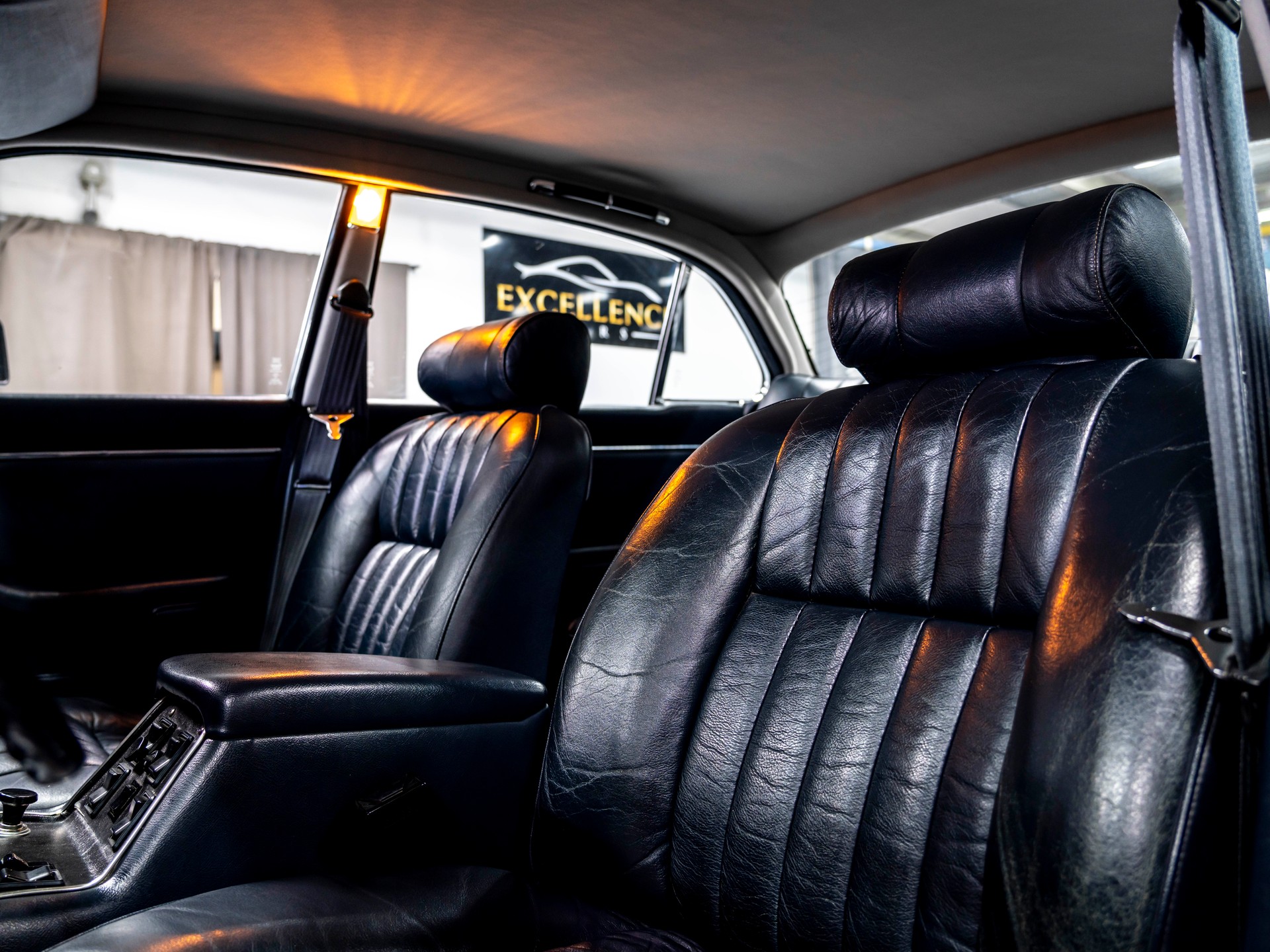 JAGUAR XJ 6 LONG WHEEL BASE-image-11