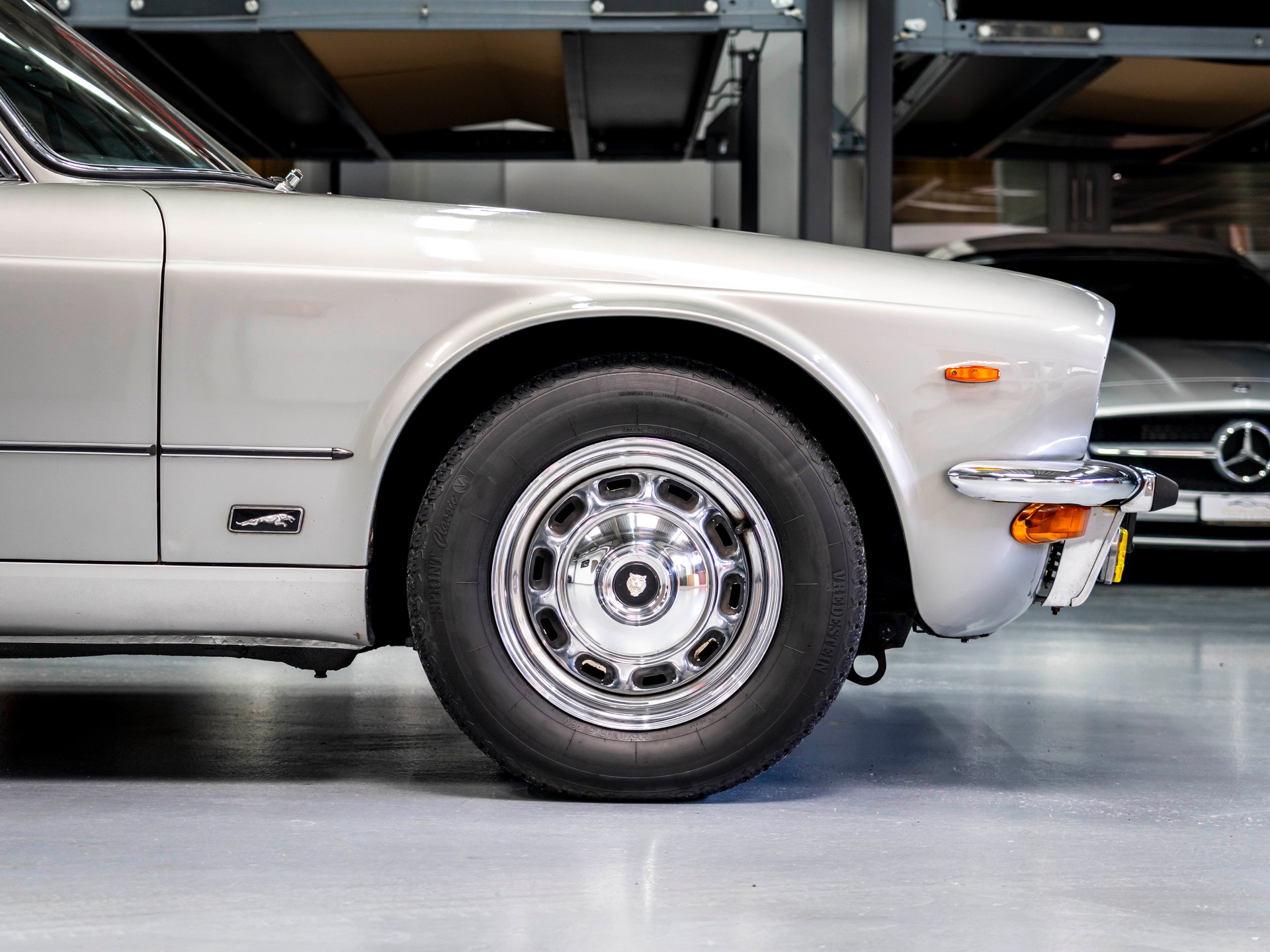JAGUAR XJ 6 LONG WHEEL BASE-image-8
