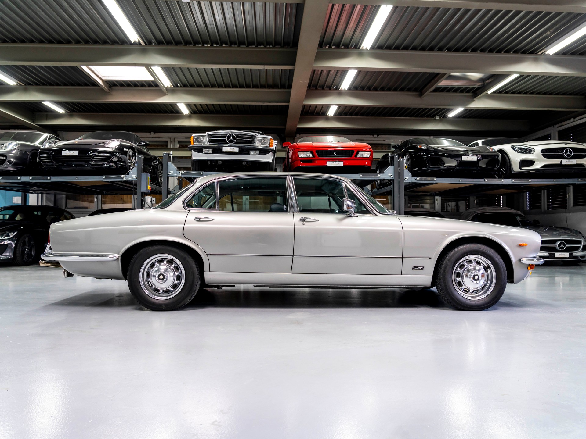 JAGUAR XJ 6 LONG WHEEL BASE-image-4
