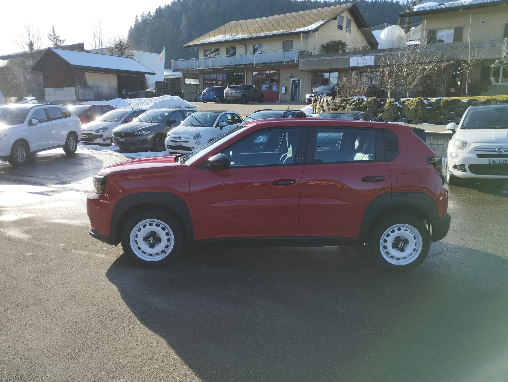 FIAT Grande Panda Elektro Red-image-11