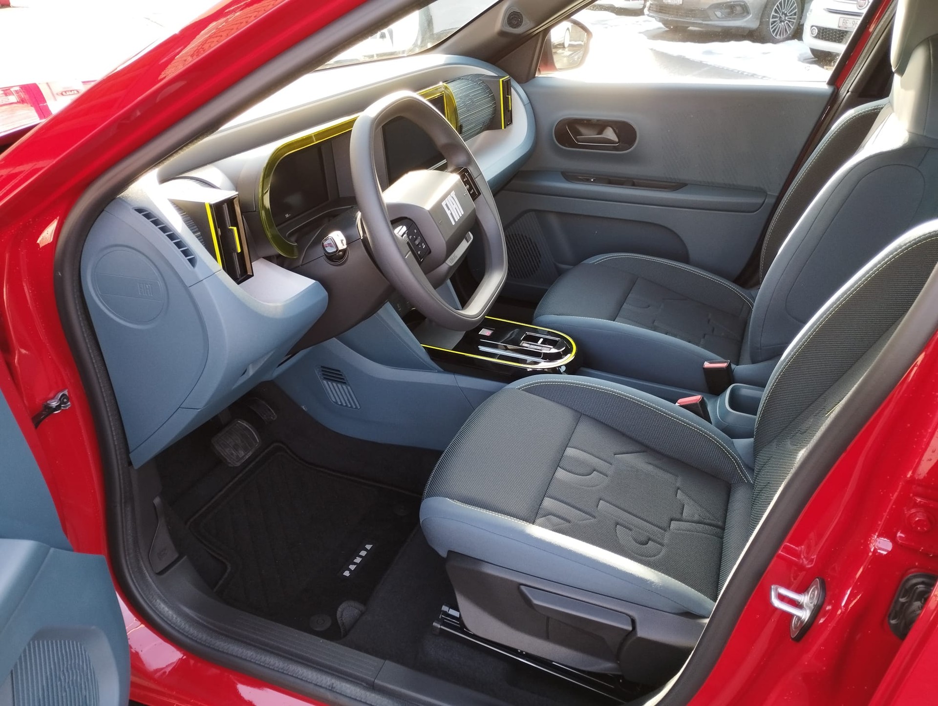 FIAT Grande Panda Elektro Red-image-17