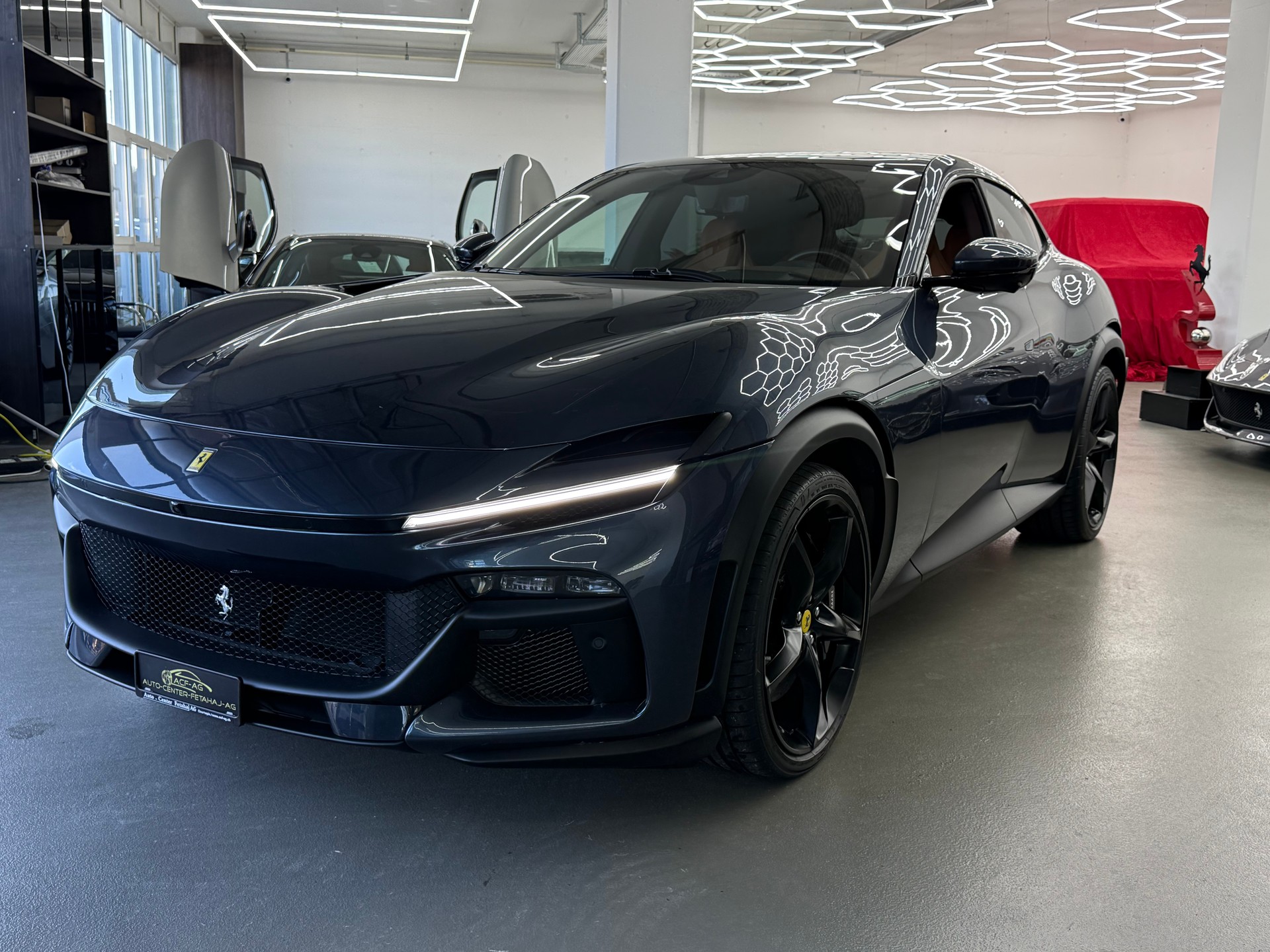 FERRARI Purosangue Atelier 6.5 V12