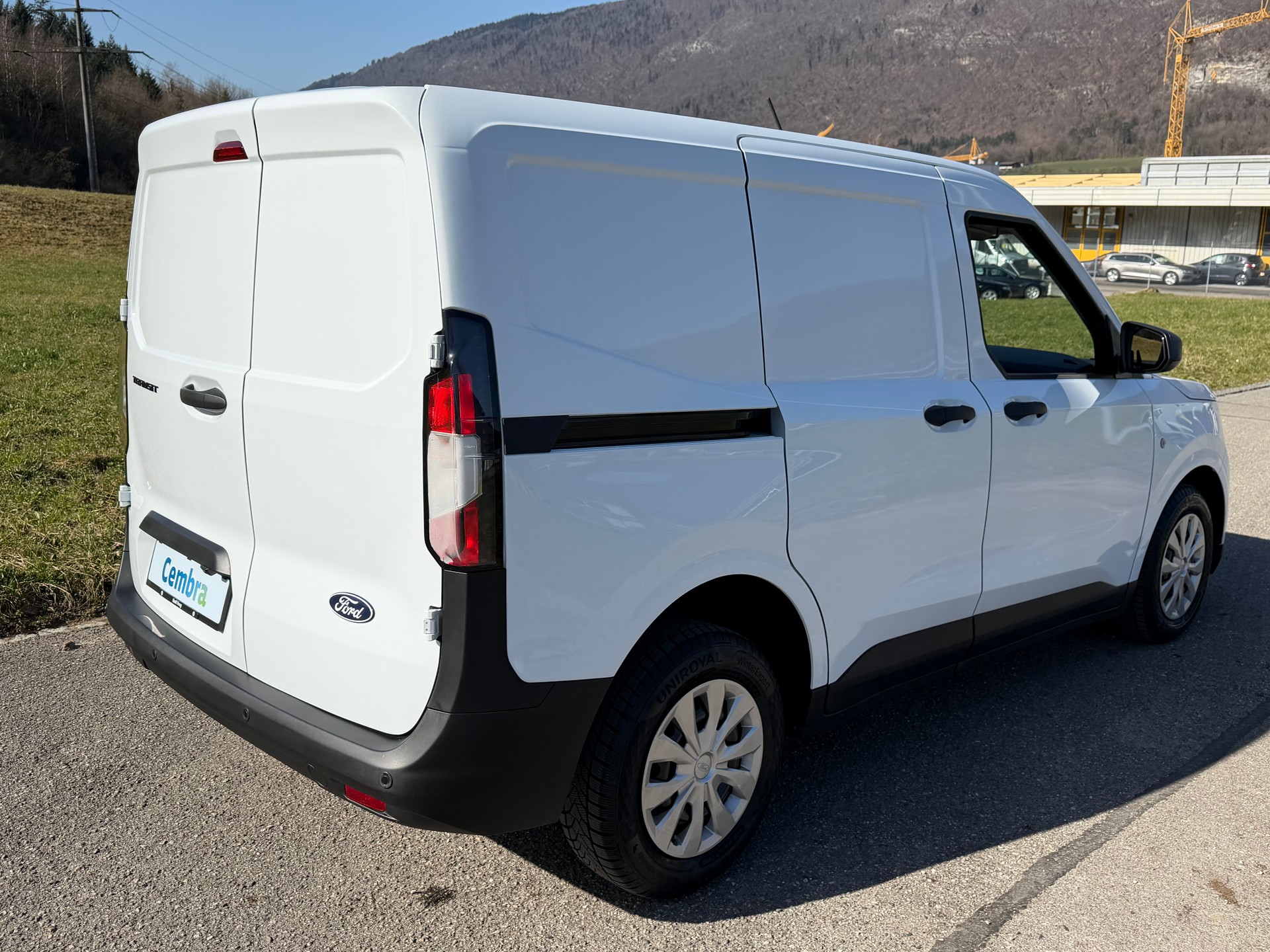 FORD AUTOMAT !! TRANSIT COURIER VAN 1.0 ECOBOOST TREND. KM 4`700 !!-image-16