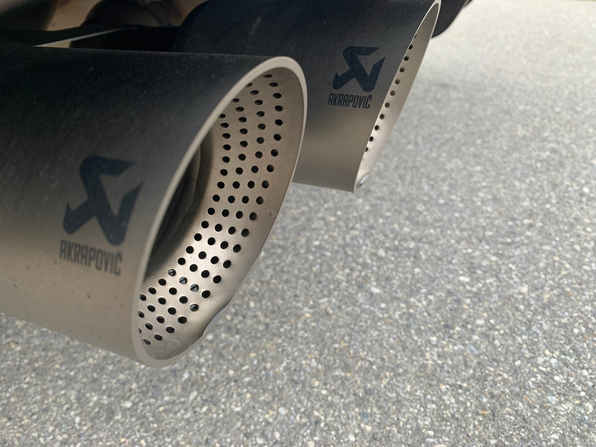VW Golf VIII 2.0 TSI R DSG 4motion-image-8