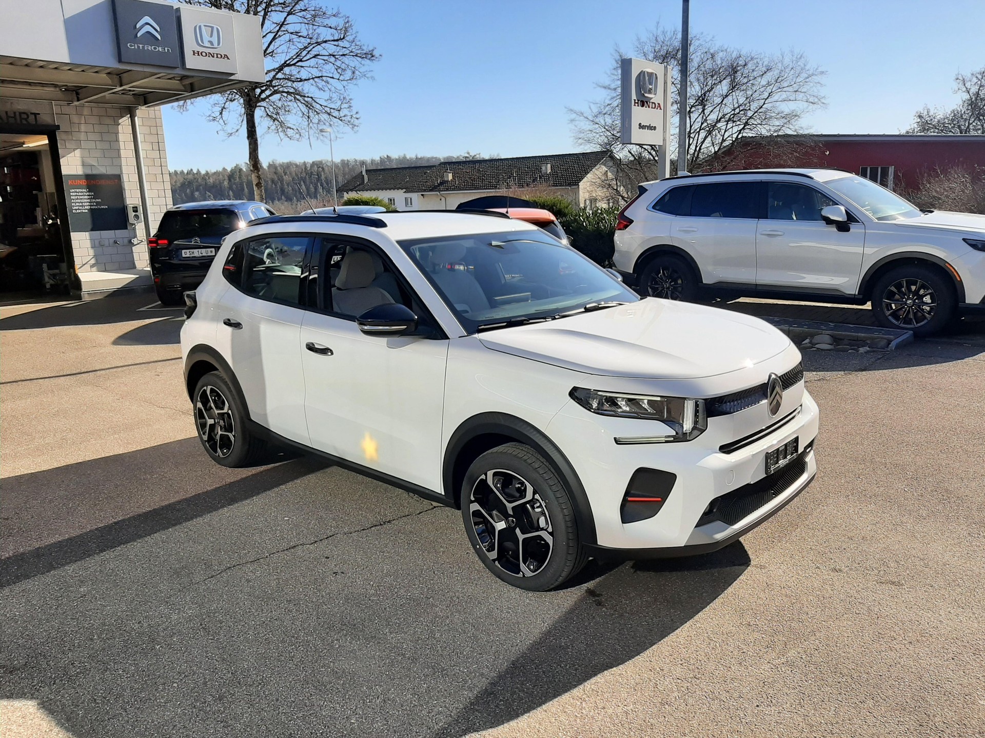 CITROEN C3 1.2 Hybrid Plus-image-2