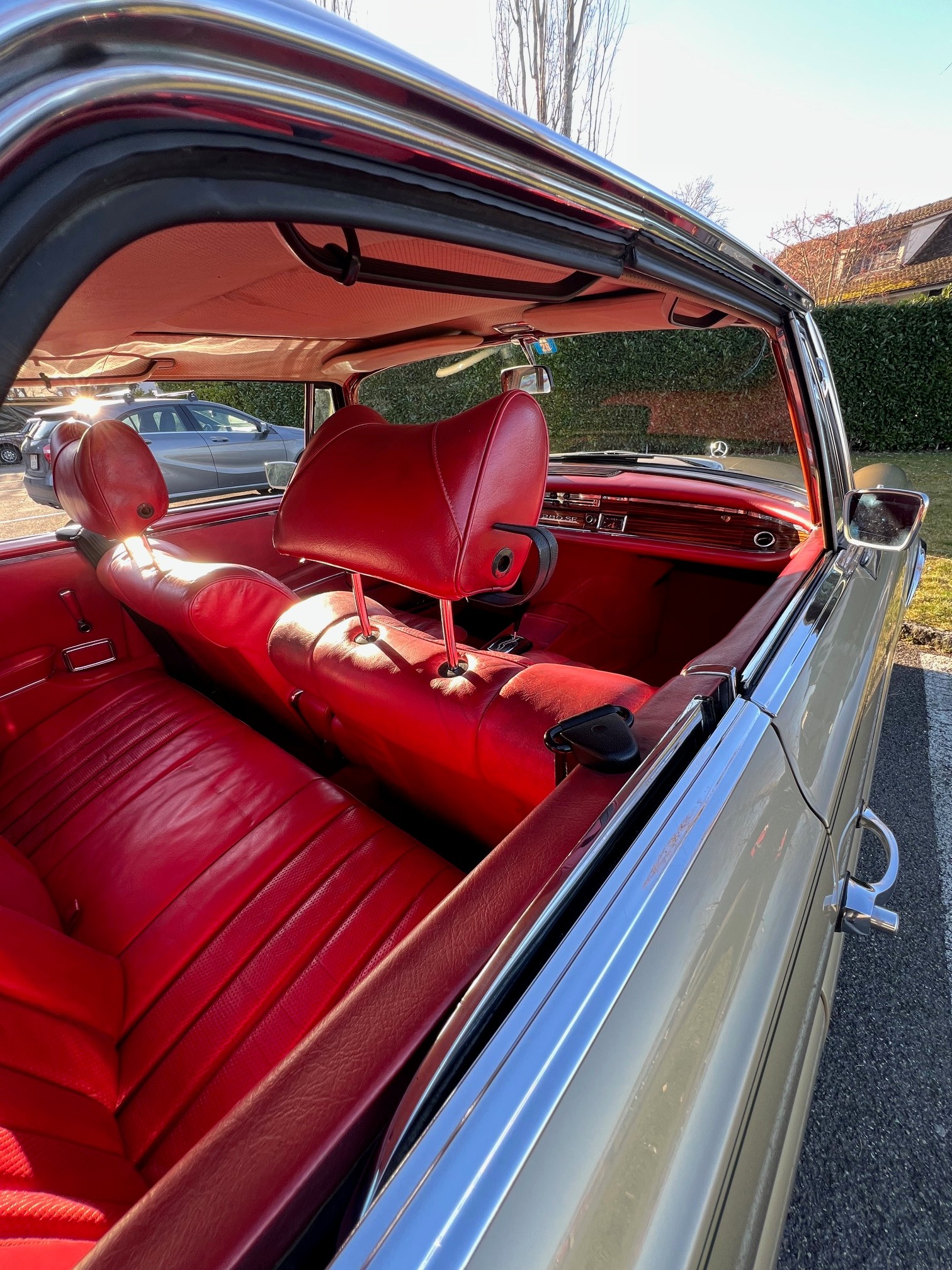 MERCEDES-BENZ 280 SE 3.5 Coupe Veteran 1 of 1-image-1