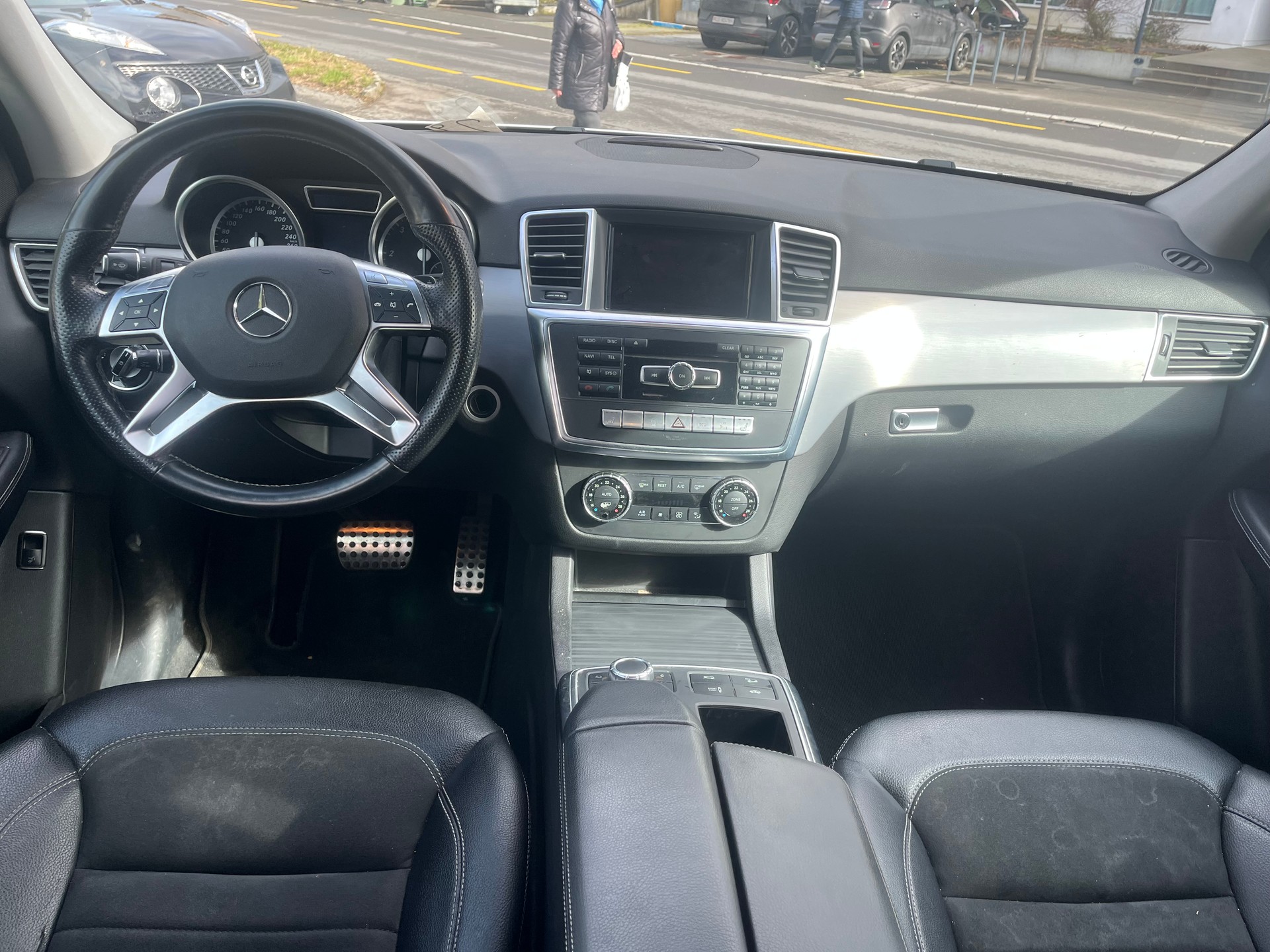 MERCEDES-BENZ ML 350 BlueTEC 4Matic 7G-Tronic-image-7