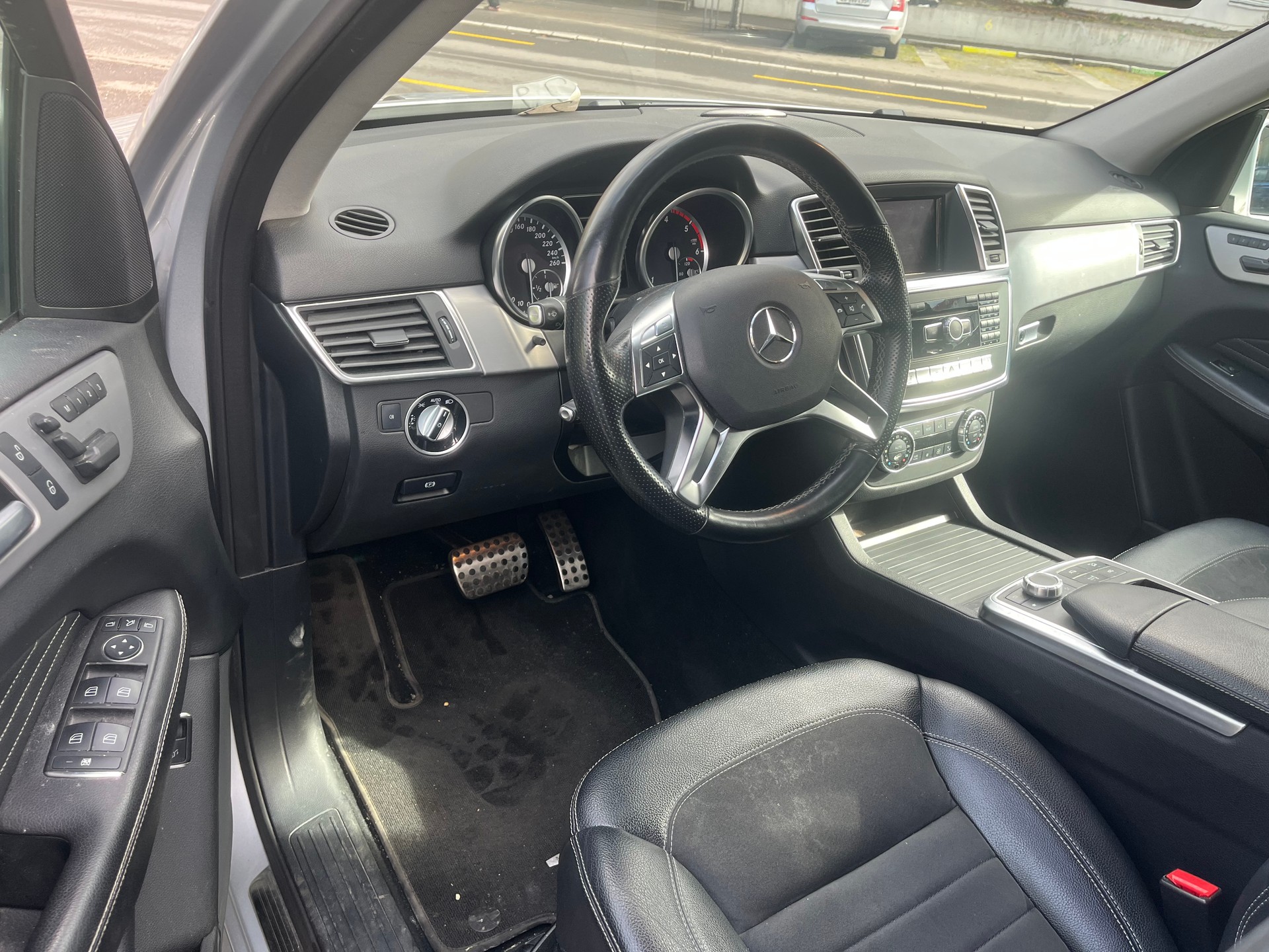 MERCEDES-BENZ ML 350 BlueTEC 4Matic 7G-Tronic-image-8