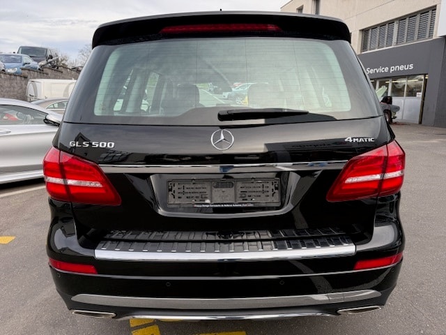 MERCEDES-BENZ GLS 500 V8-image-4