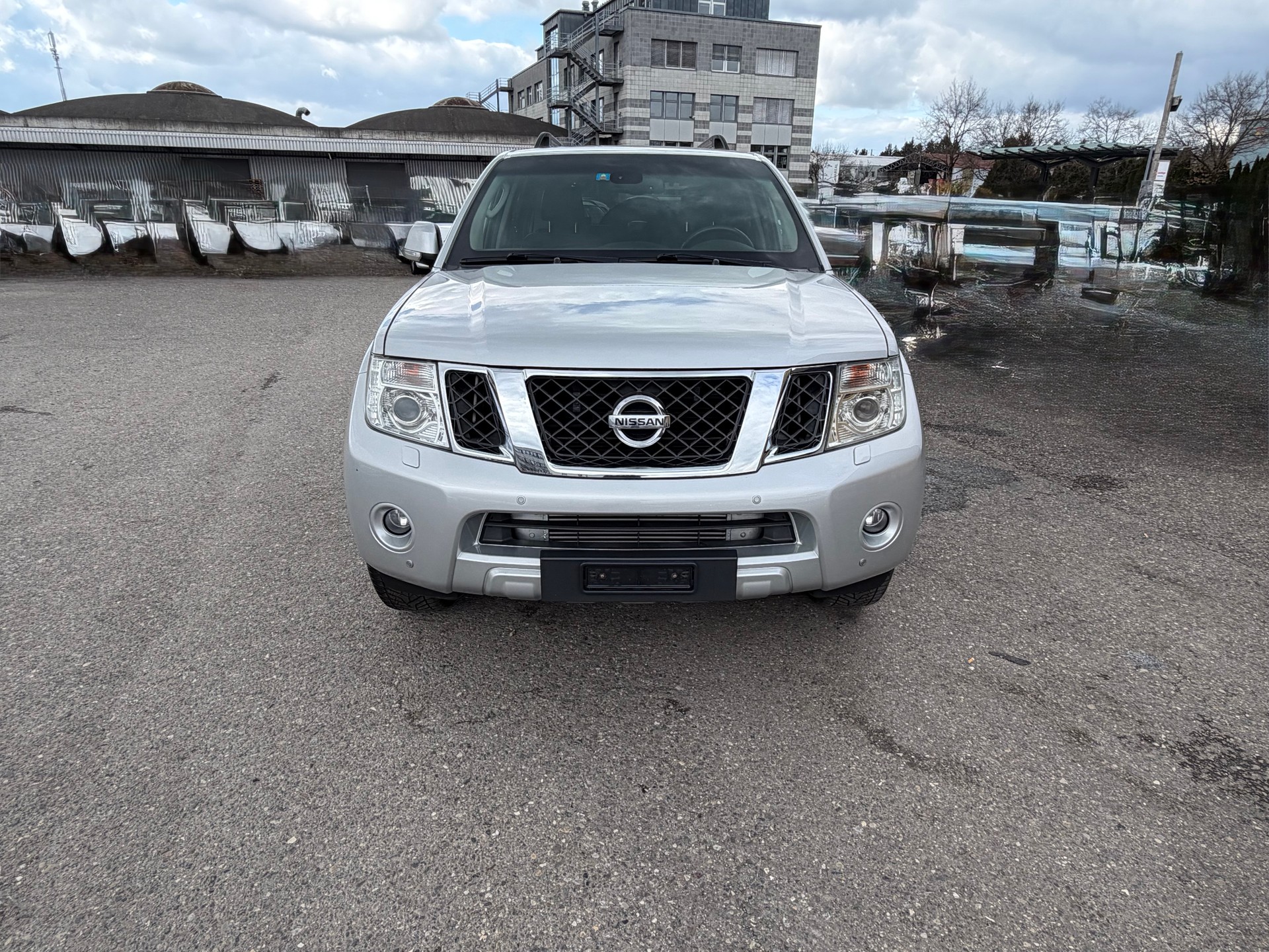 NISSAN Pathfinder 3.0 dCi LE Automatic-image-1