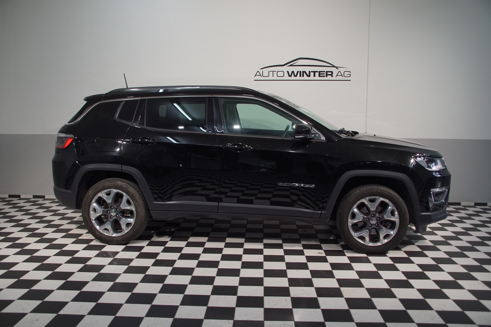 JEEP Compass 1.4 Turbo Limited AWD 9ATX-showroom-element-3