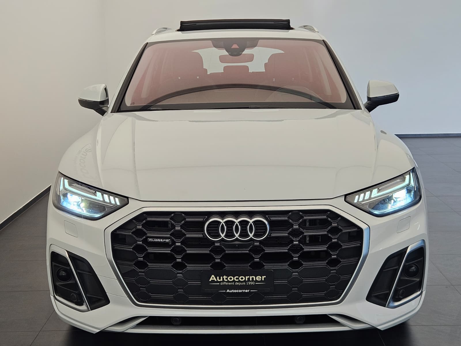 AUDI Q5 50 TFSI e PHEV S line quattro S-tronic-showroom-element-3