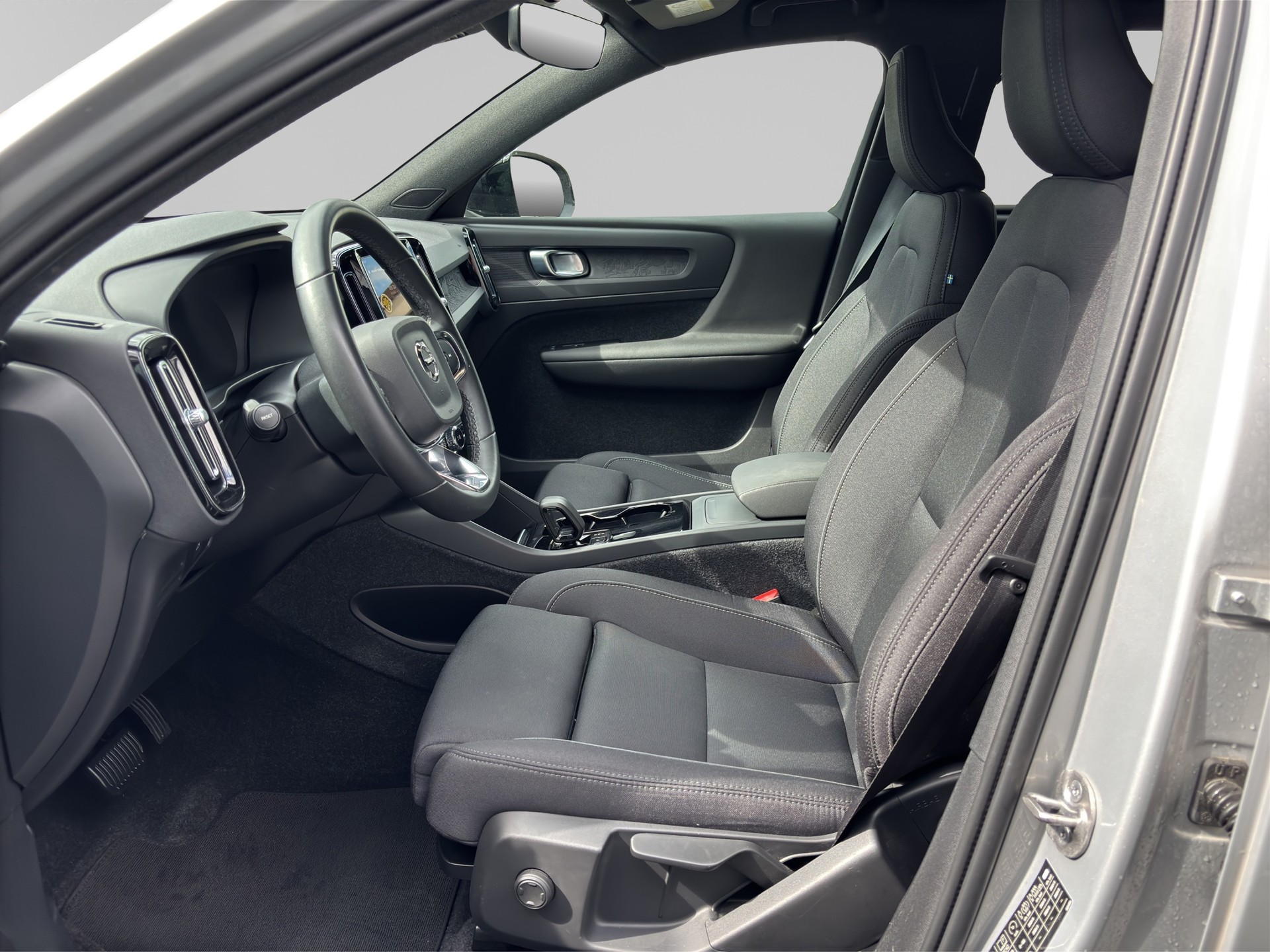 VOLVO XC40 E80 Core-image-9
