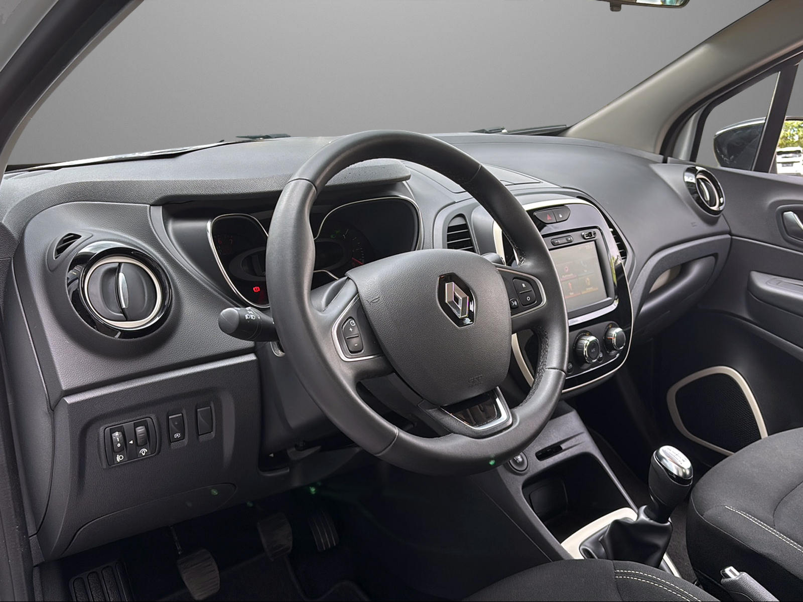 RENAULT Captur 0.9 12V Zen-image-6