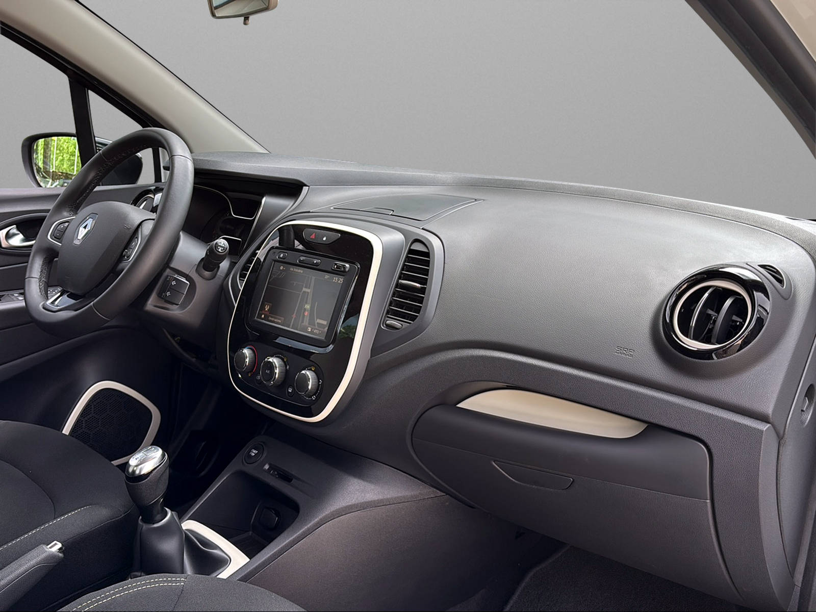 RENAULT Captur 0.9 12V Zen-image-10