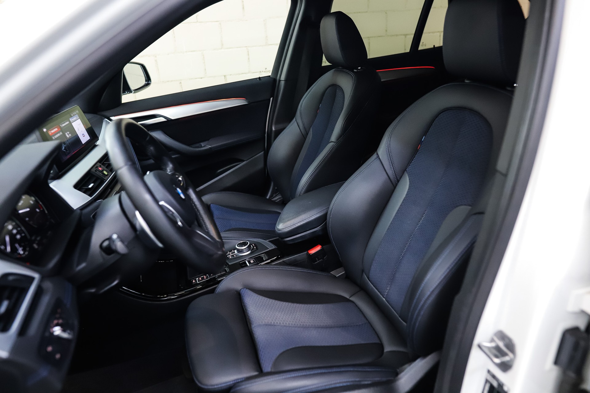 BMW X1 sDrive 18d M Sport Steptronic-image-9