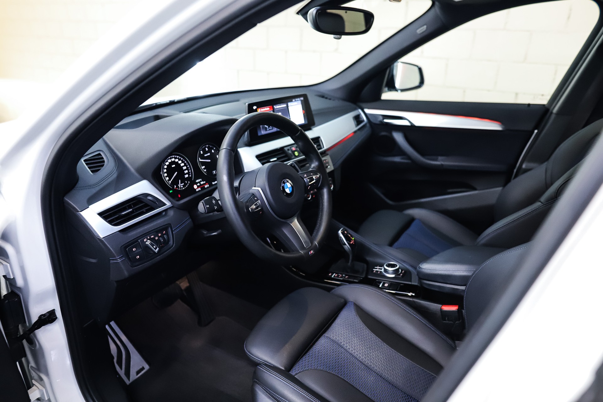 BMW X1 sDrive 18d M Sport Steptronic-image-8