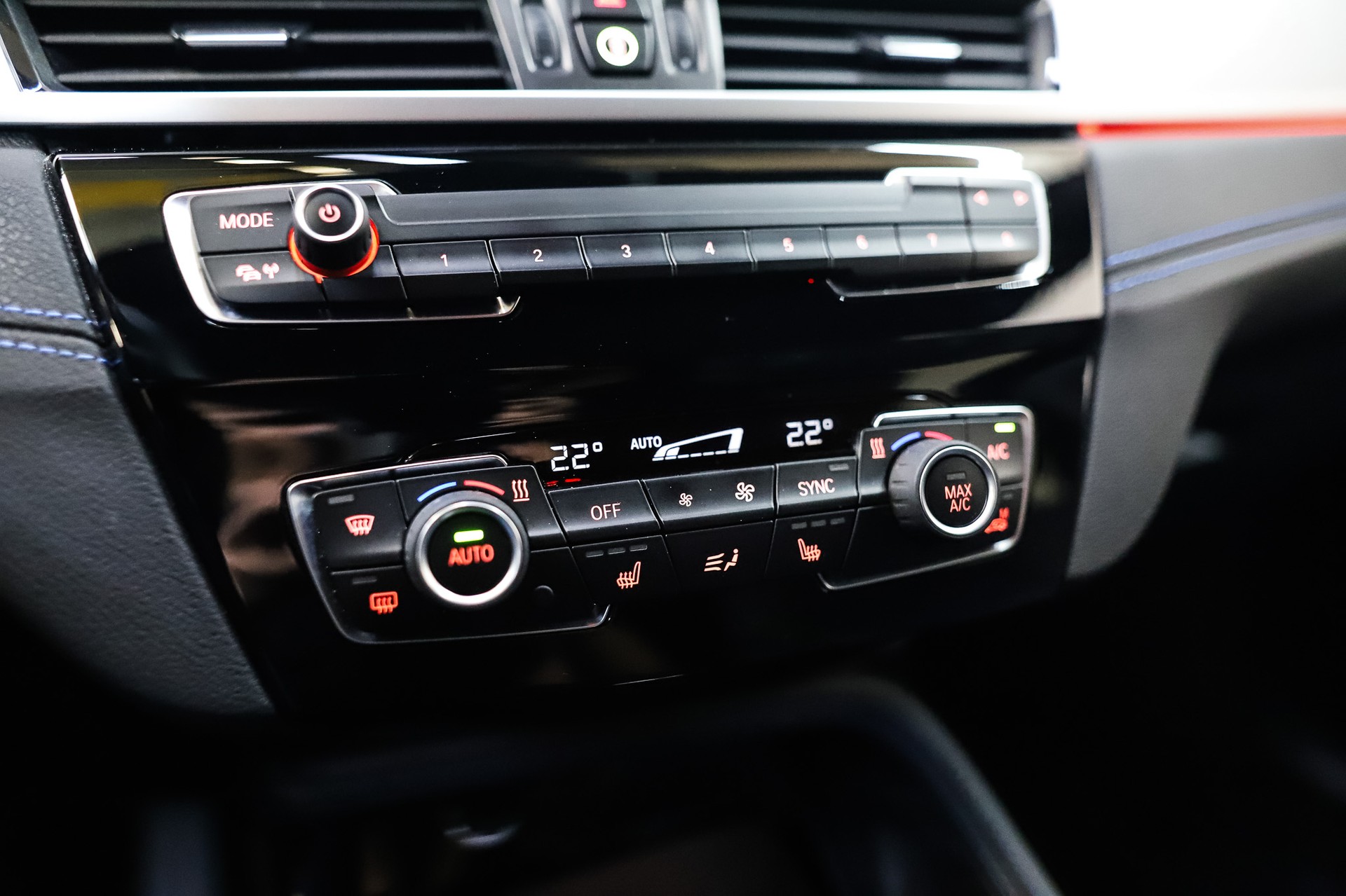 BMW X1 sDrive 18d M Sport Steptronic-image-14