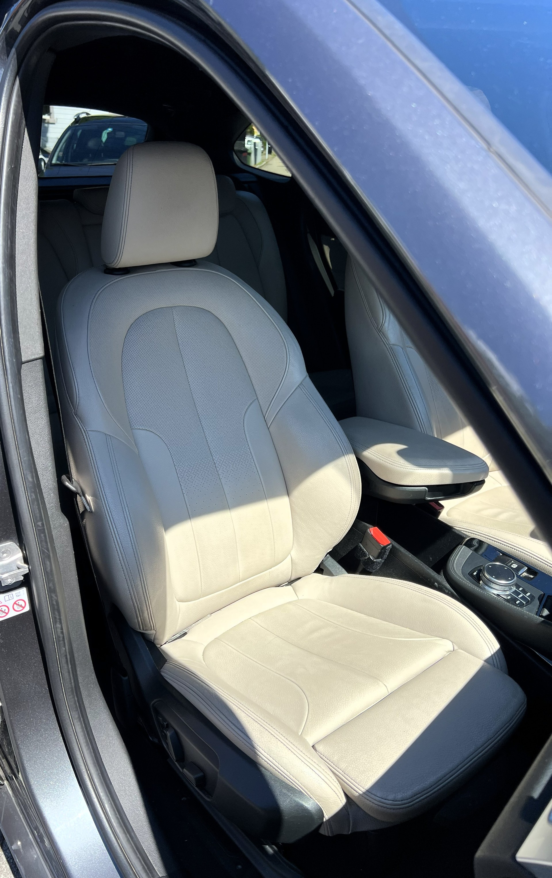 BMW X1 xDrive 20d M Sport Steptronic-image-14