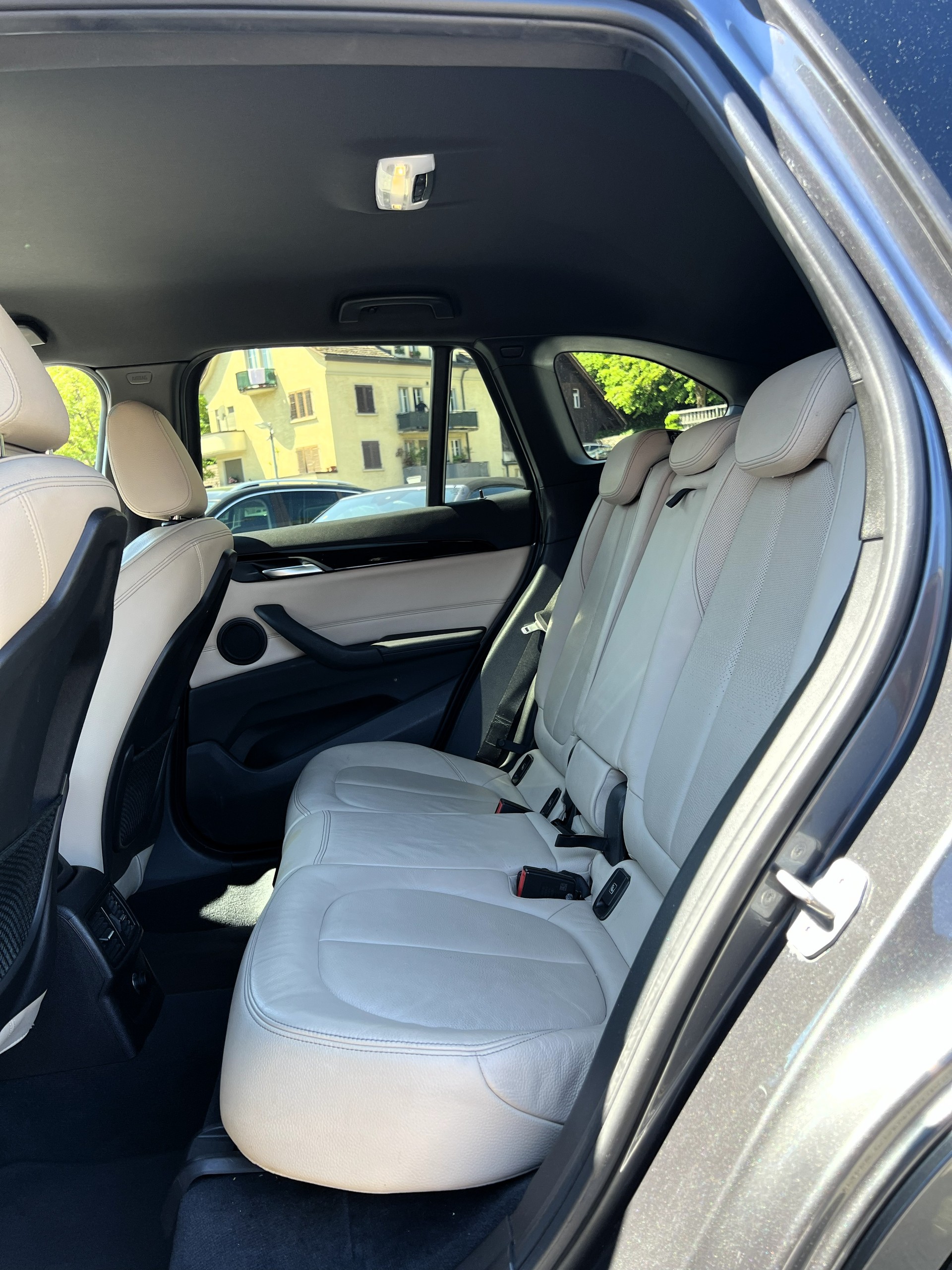BMW X1 xDrive 20d M Sport Steptronic-image-12