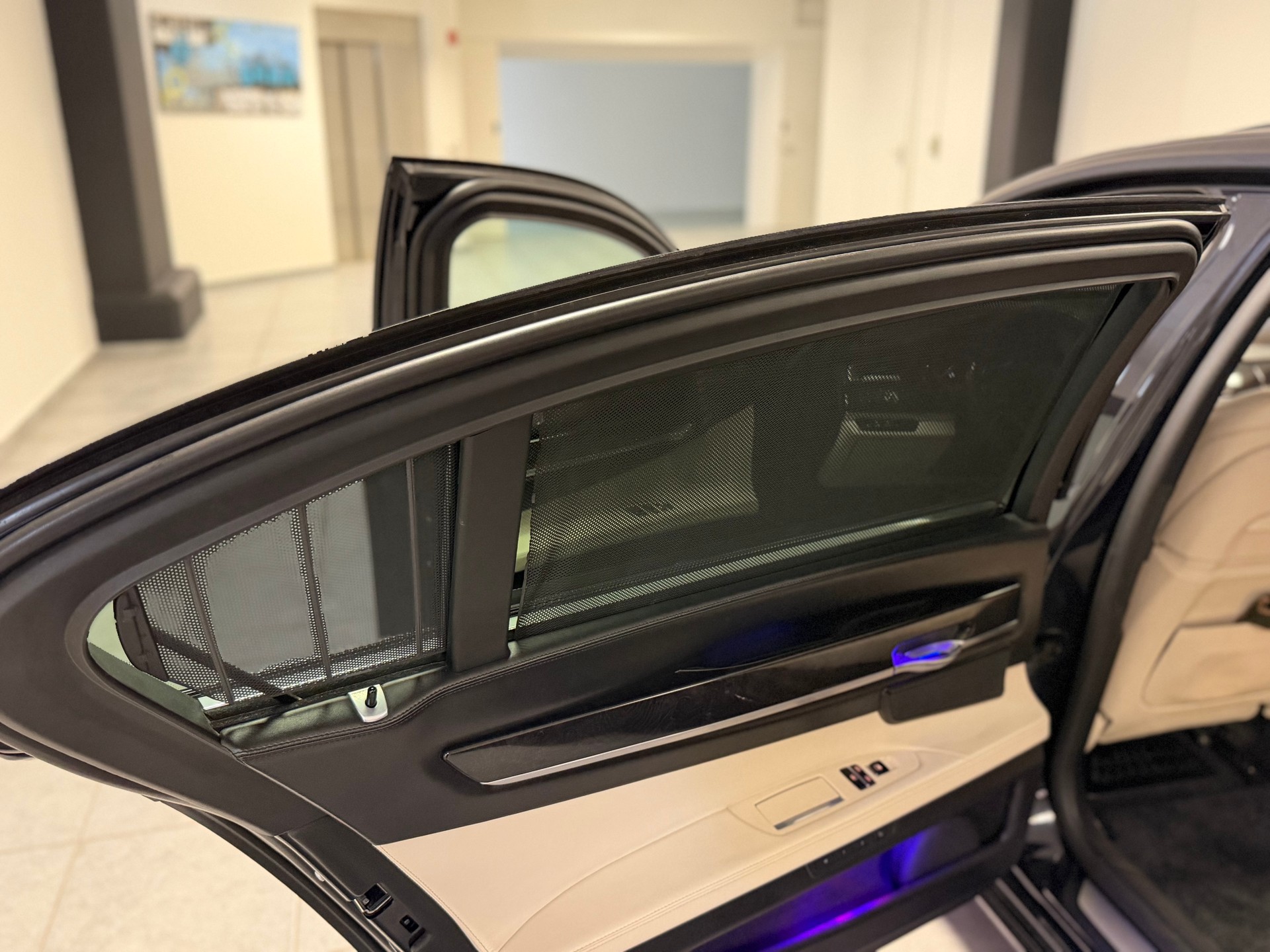 BMW 750Ld xDrive-image-26
