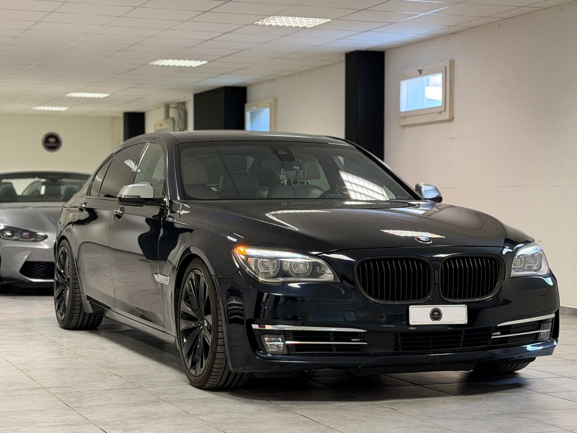 BMW 750Ld xDrive-image-5