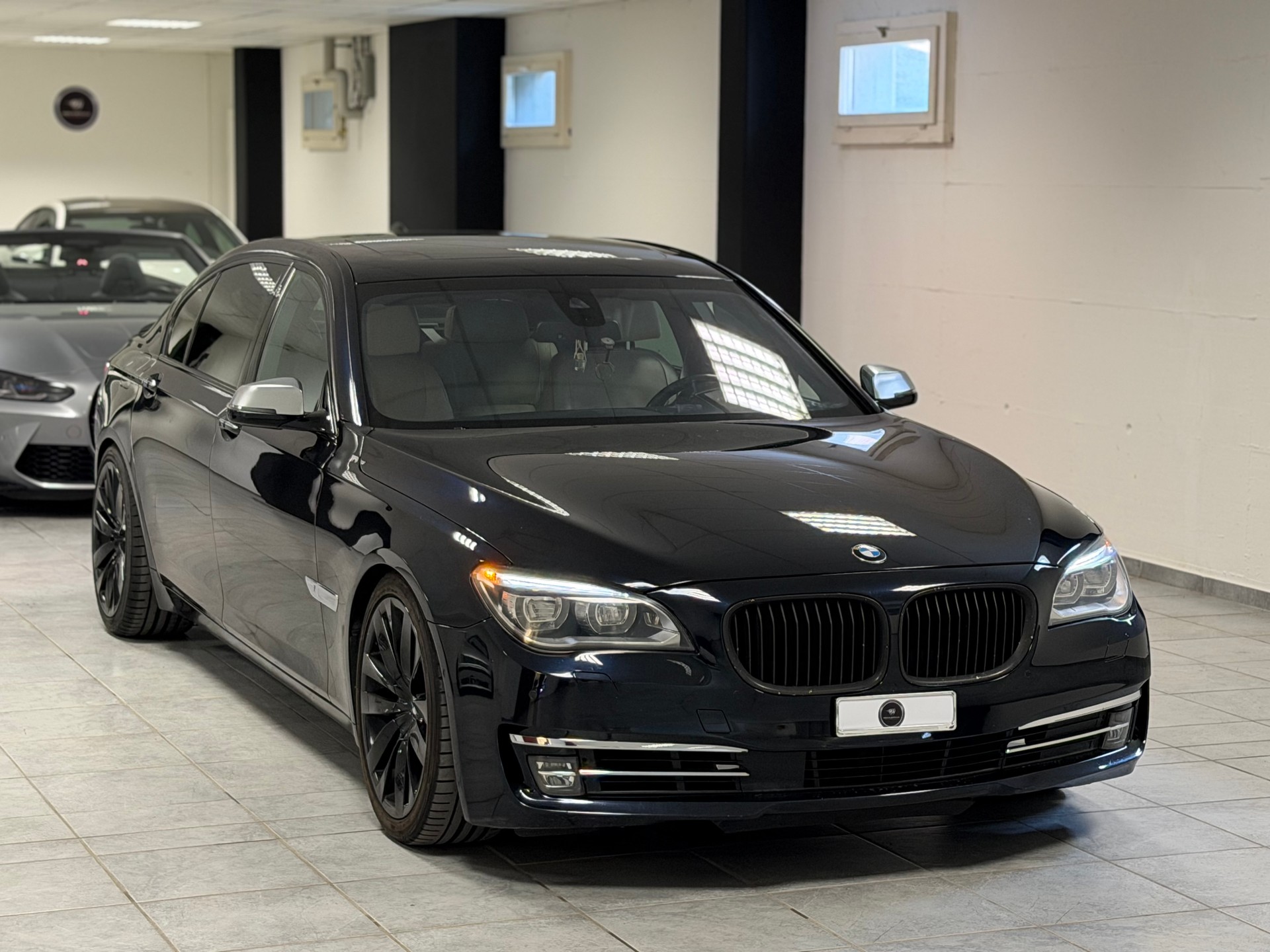 BMW 750Ld xDrive-image-4