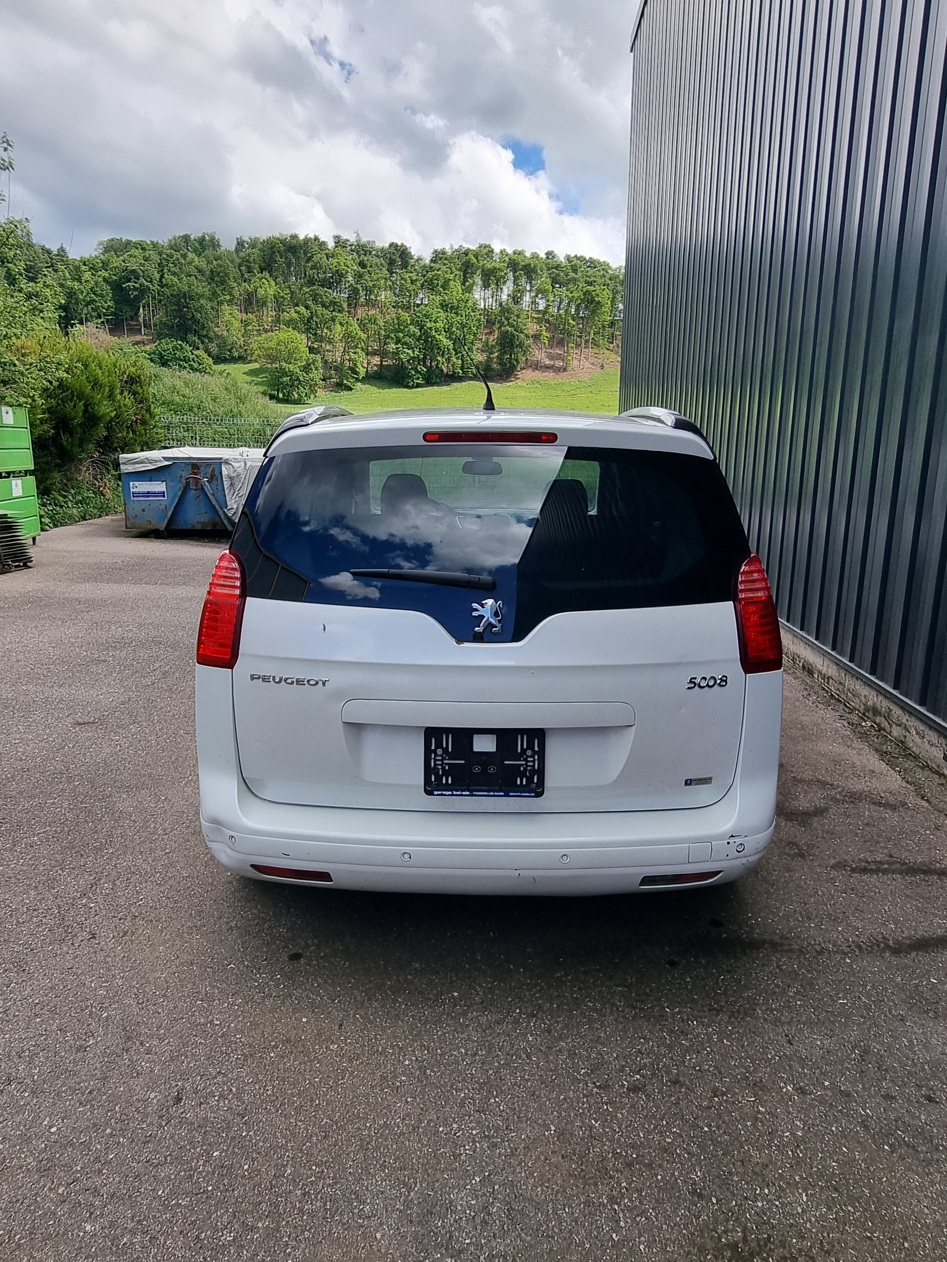 PEUGEOT 5008 2.0 HDI Family-image-5