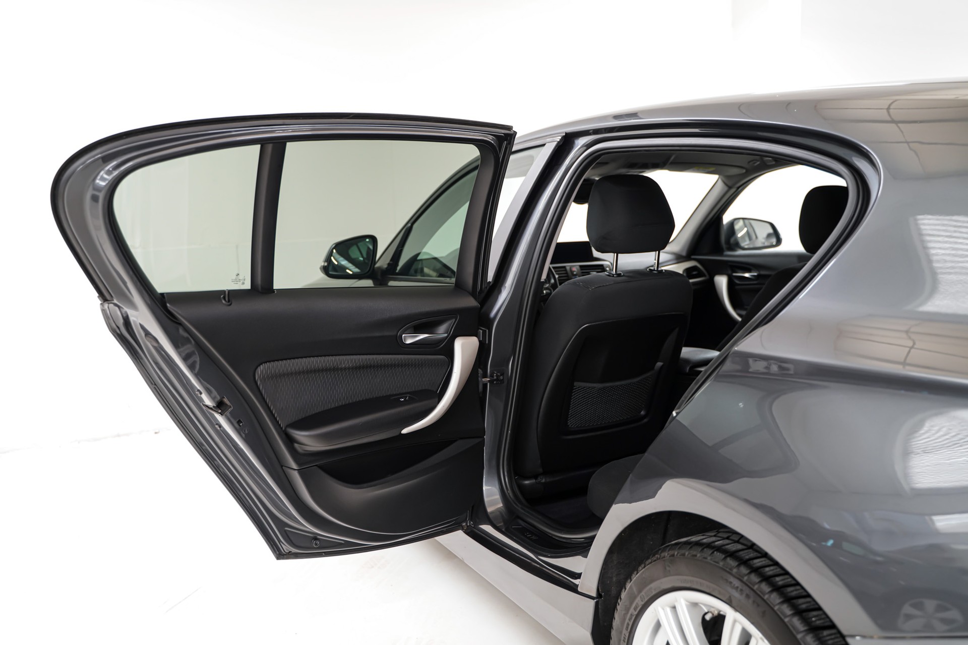BMW 116i Urban Line Steptronic-image-12