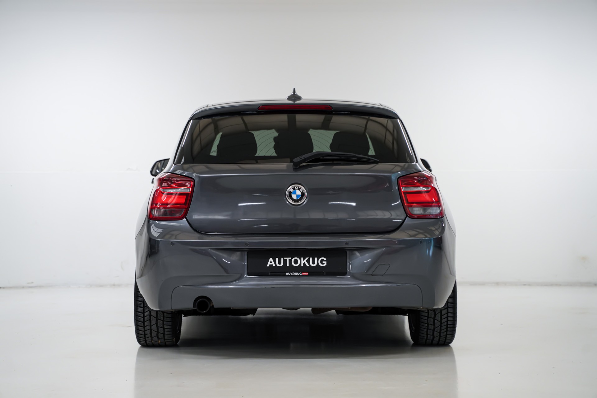 BMW 116i Urban Line Steptronic-image-5