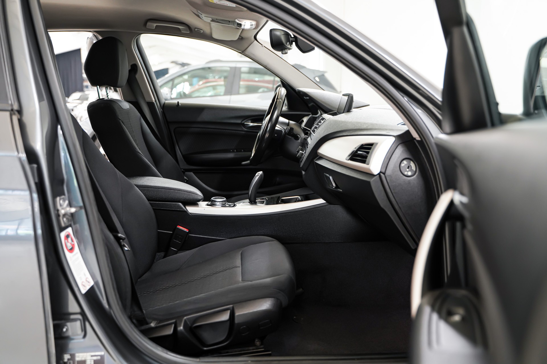 BMW 116i Urban Line Steptronic-image-15