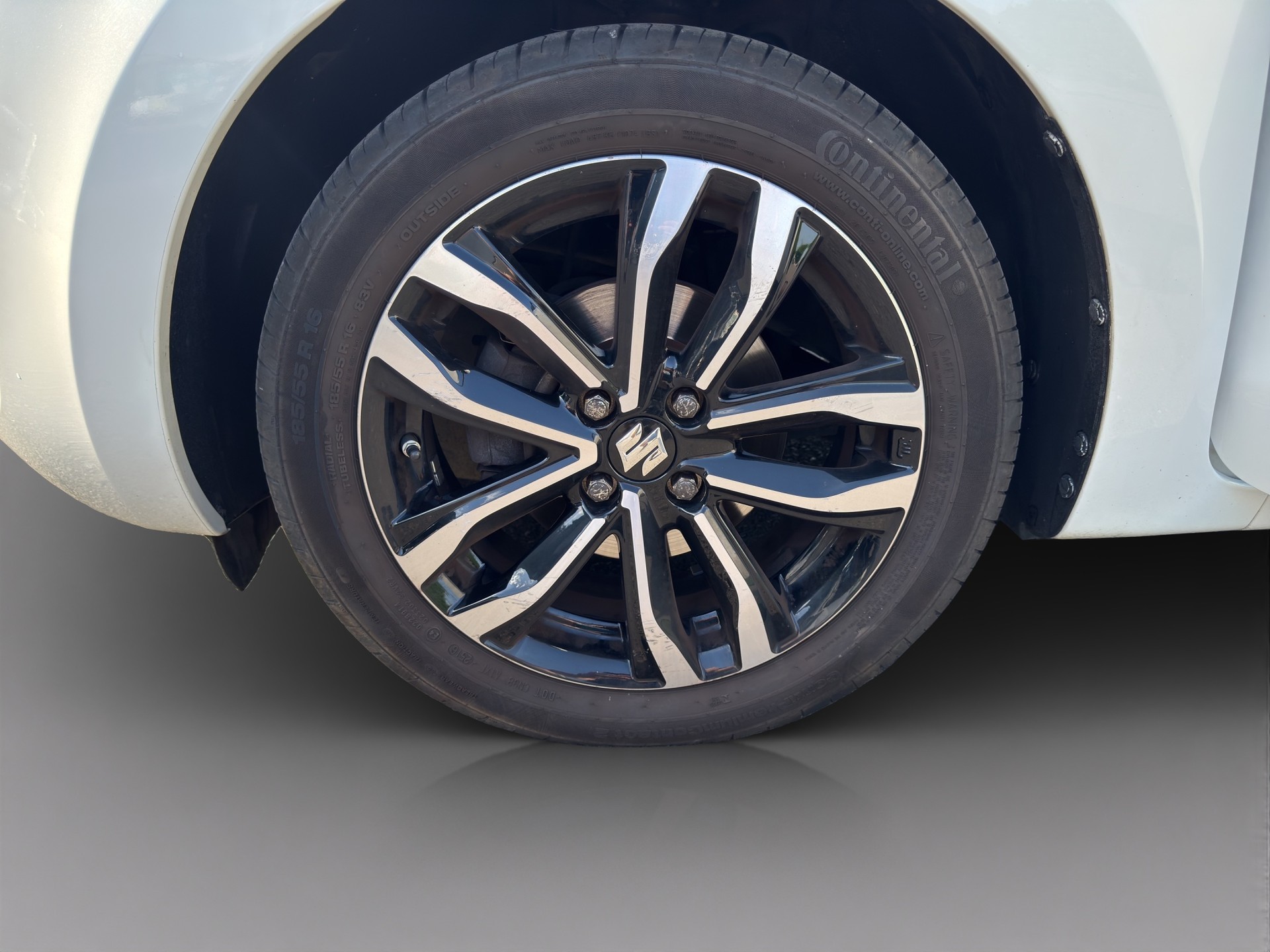 SUZUKI Swift 1.0 12V SHVS Compact Top Hybrid-image-8