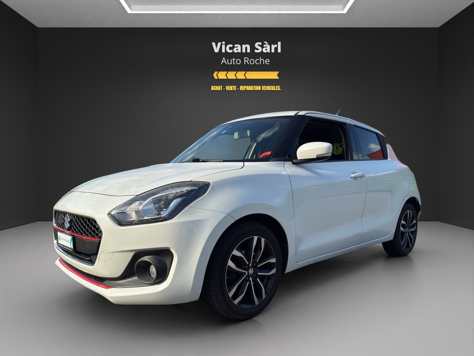 SUZUKI Swift 1.0 12V SHVS Compact Top Hybrid-image-1