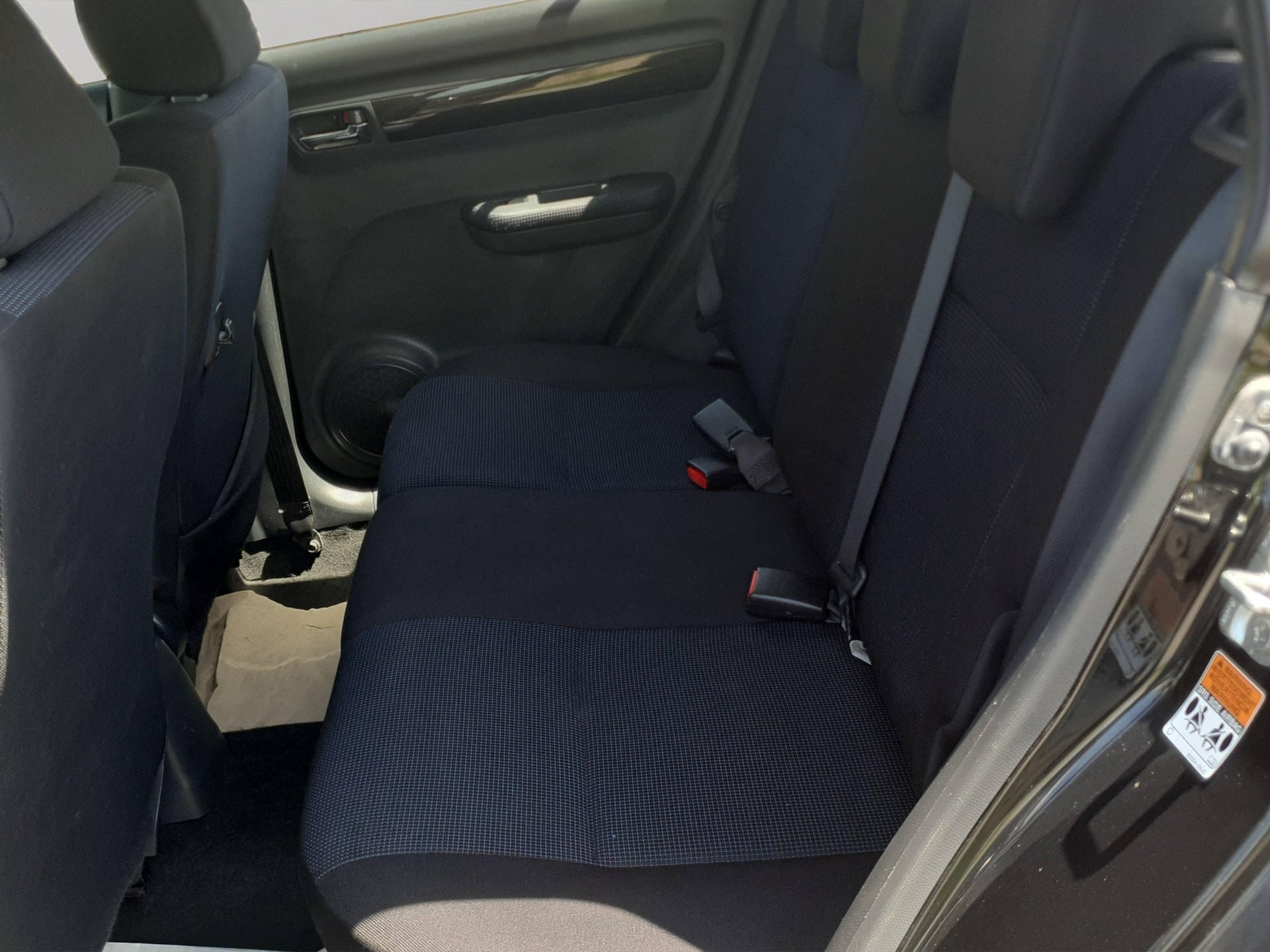 SUZUKI Swift 1.3i 16V GL Top 4x4-image-14