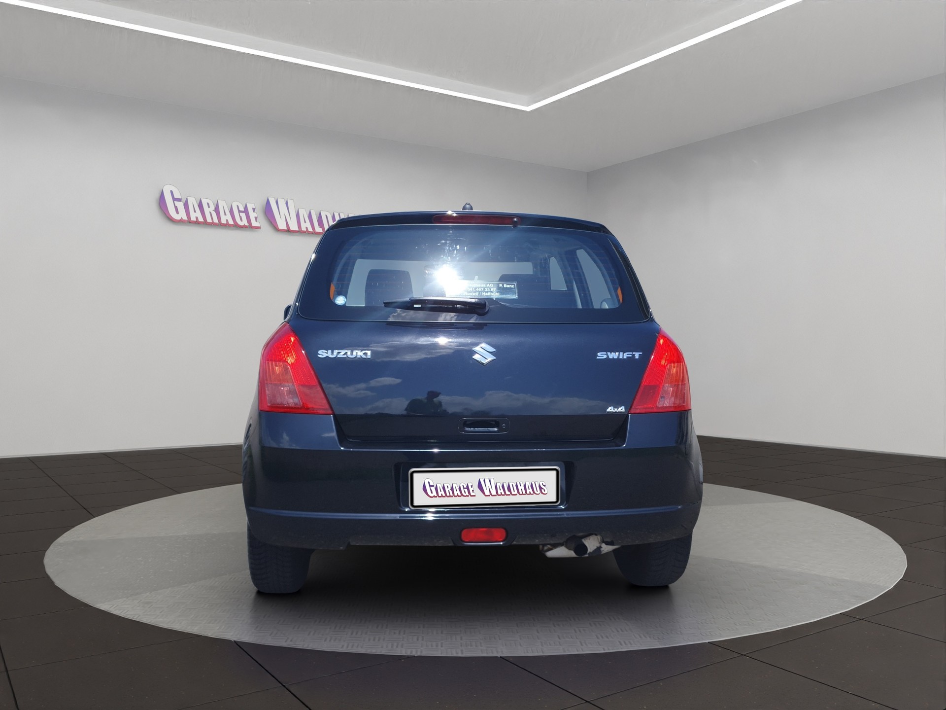 SUZUKI Swift 1.3i 16V GL Top 4x4-image-3