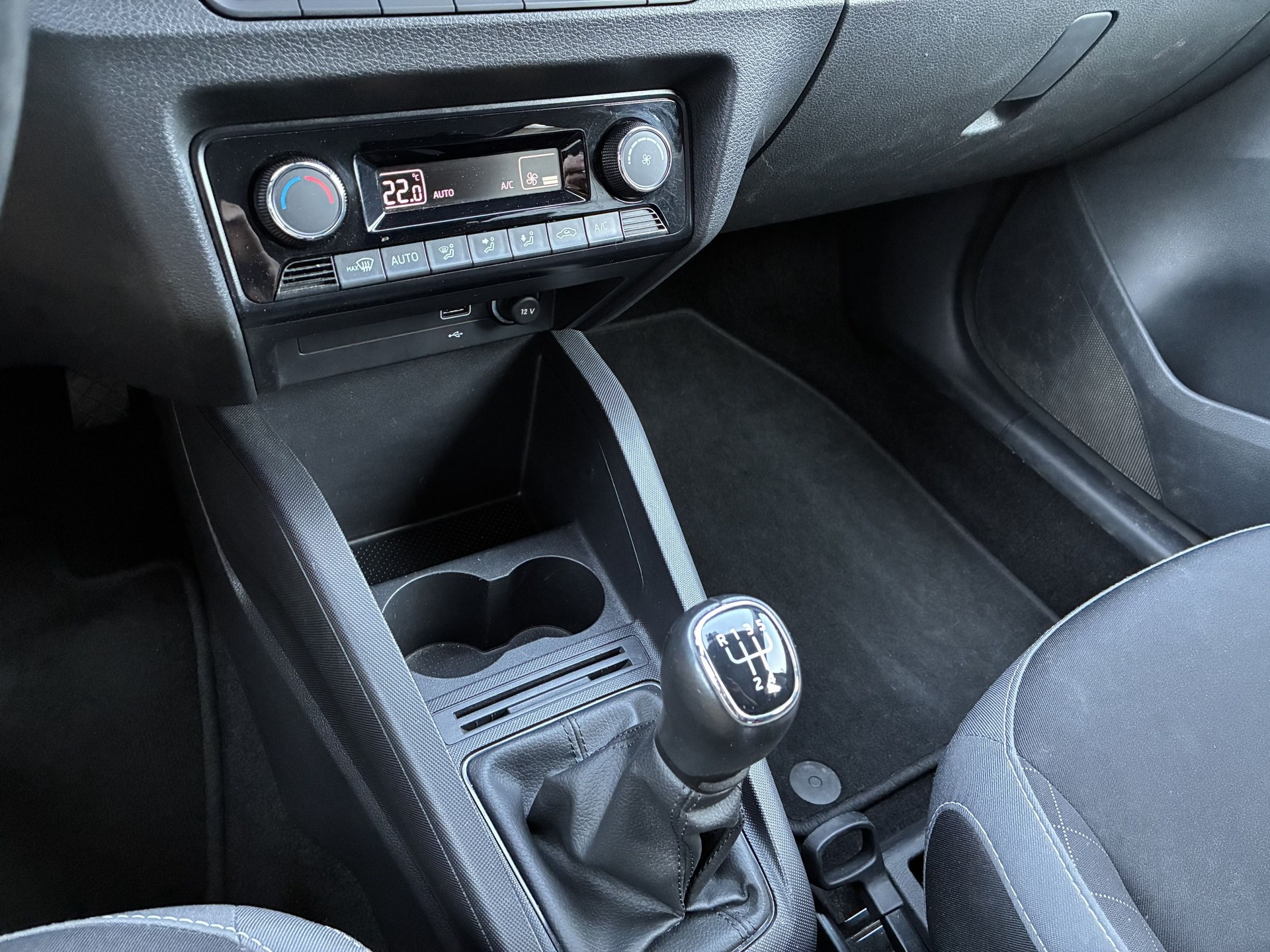 SKODA Fabia Lim. Ambition 1.0TSI man.-image-11