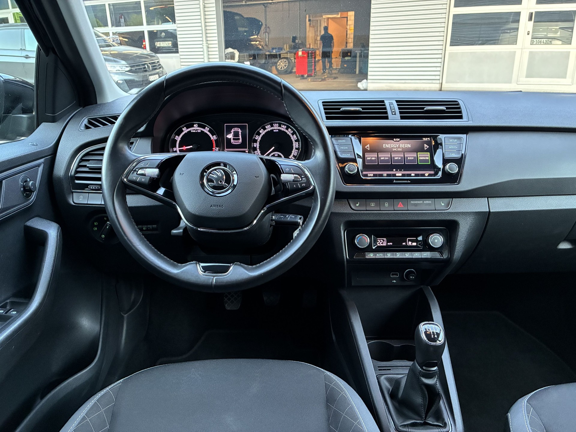 SKODA Fabia Lim. Ambition 1.0TSI man.-image-9