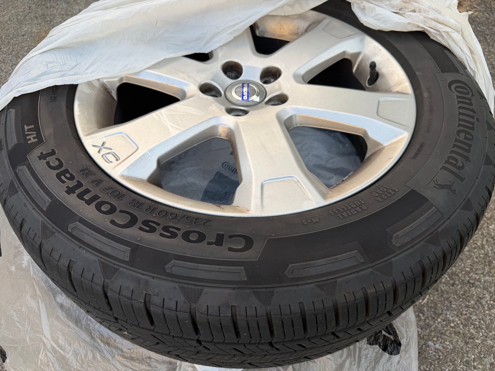 VOLVO XC90 D5 AWD Momentum Geartronic-image-13