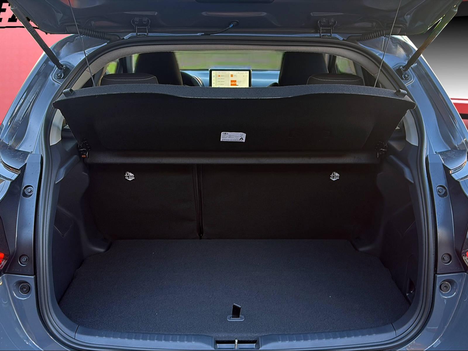 TOYOTA Yaris 1.5 VVT-i HSD Trend-image-9