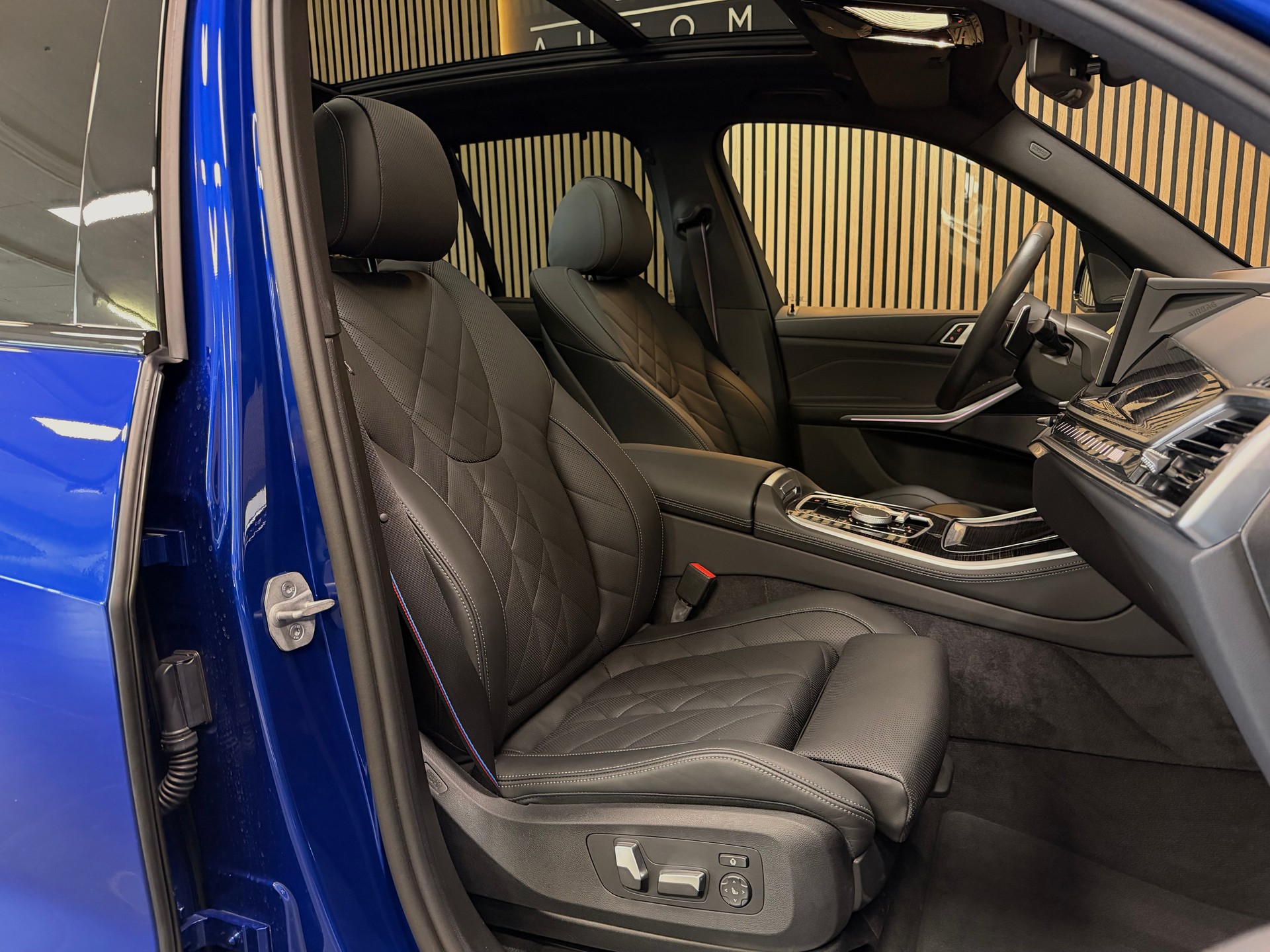 BMW X5 xDrive 48V M60i M Sport Pro Steptronic 530PS | Werksgarantie | CarVertical | Frisch ab MFK-image-18