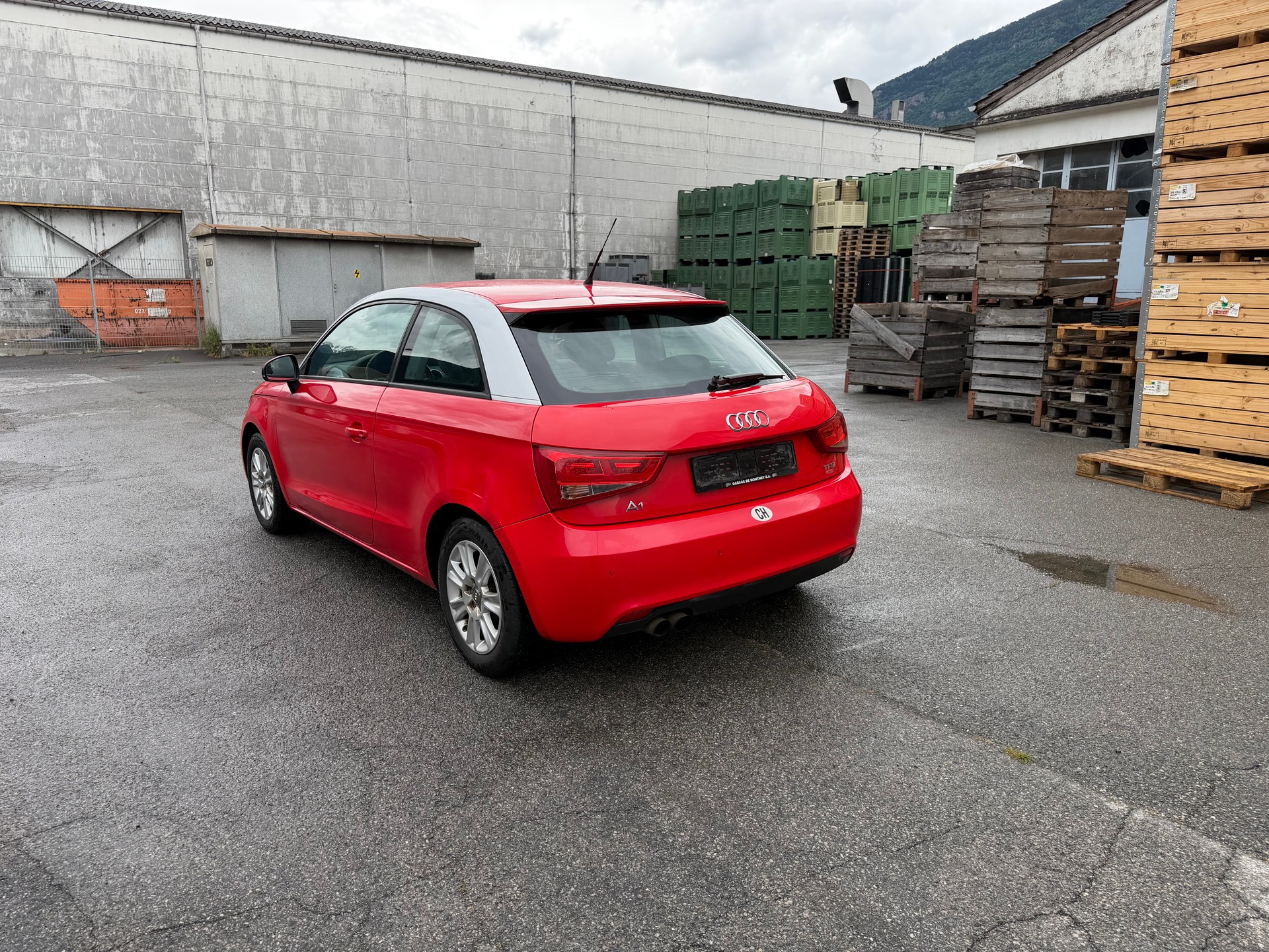 AUDI A1 1.4 TFSI Ambition-image-9