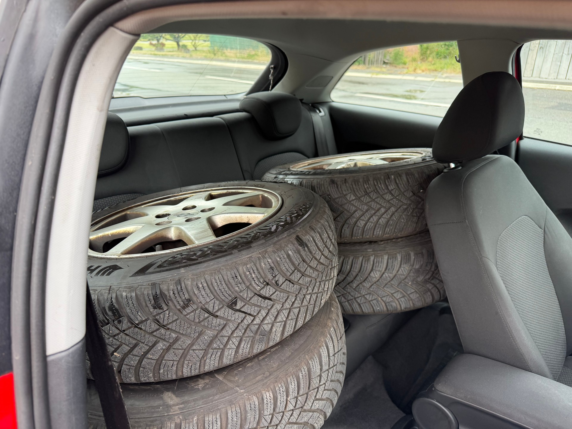 AUDI A1 1.4 TFSI Ambition-image-3