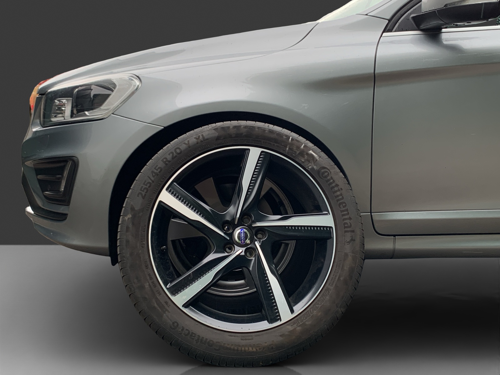 VOLVO XC60 D4 AWD Summum R-Design Geartronic-image-9