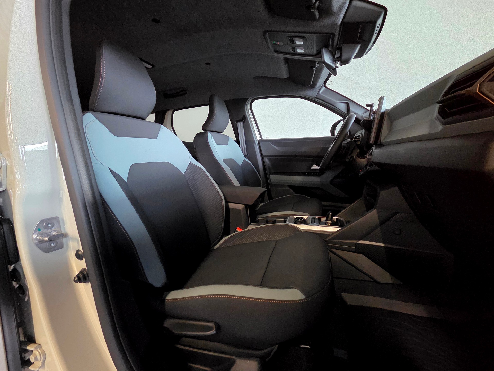 DACIA Duster 1.2 Hybrid-G Extreme 4WD-image-5