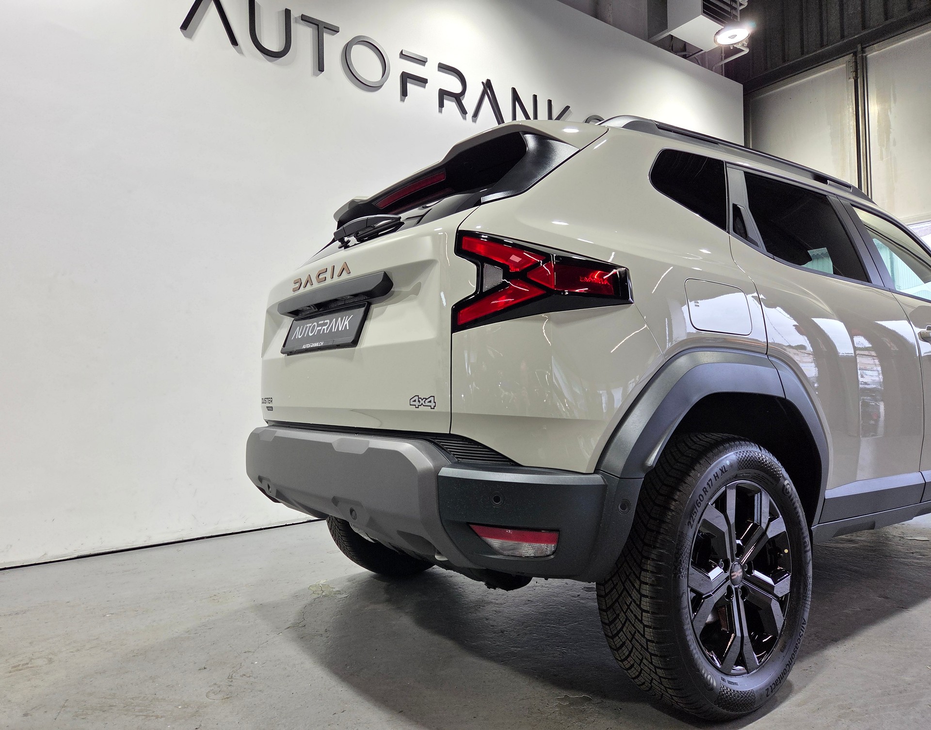 DACIA Duster 1.2 Hybrid-G Extreme 4WD-image-9