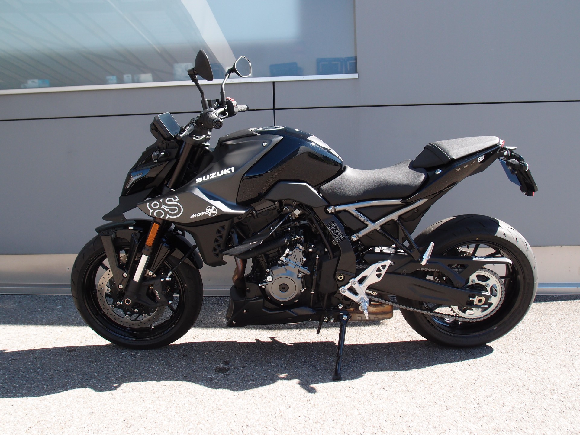 SUZUKI GSX-8S-image-5
