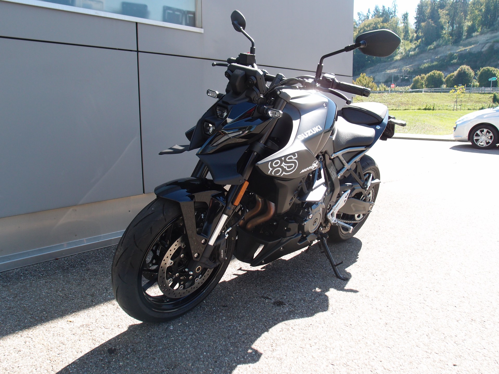 SUZUKI GSX-8S-image-4