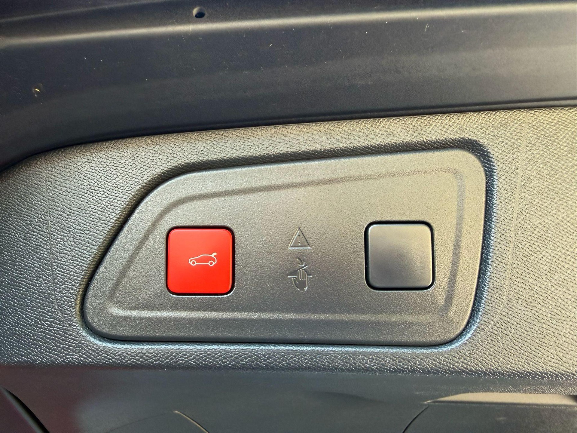 CITROEN C5 Aircross 1.5 BlueHDi Shine-image-23